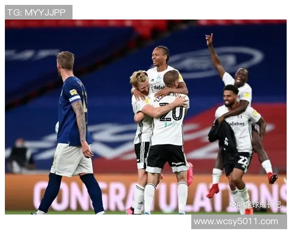 利兹联主场迎战女王队期待激烈对抗与精彩进球的较量 利兹联主场迎战女王队期待激烈对抗与精彩进球的较量